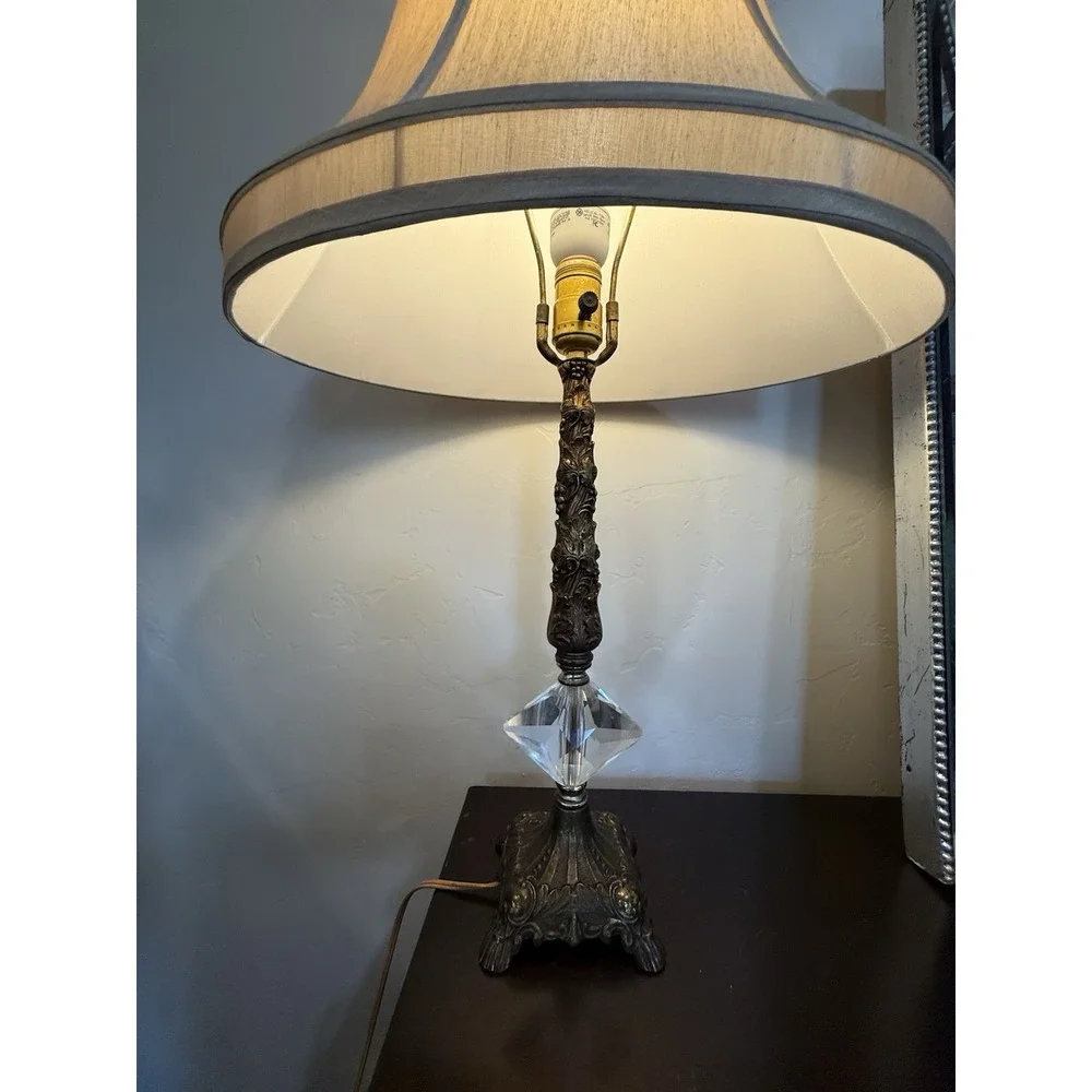 vintage mid-century Hollywood Regency-style table lamp Art Deco Decorative 18